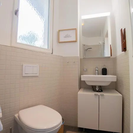 Charmante Altbauwohnung Am Rhein アパート