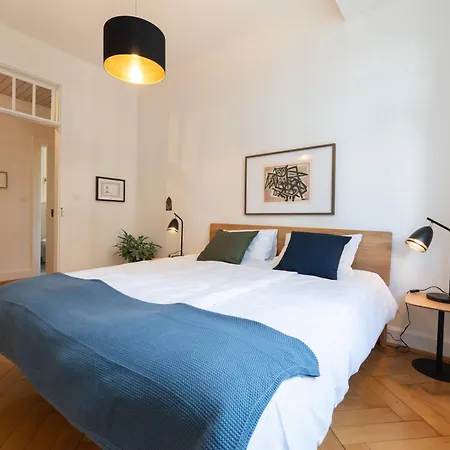 Charmante Altbauwohnung Am Rhein Apartment *